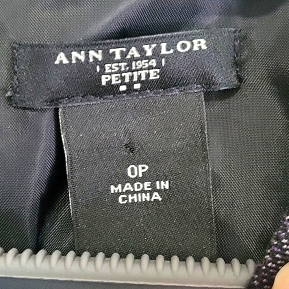 Ann Taylor sheath dress - Picture 4 of 7